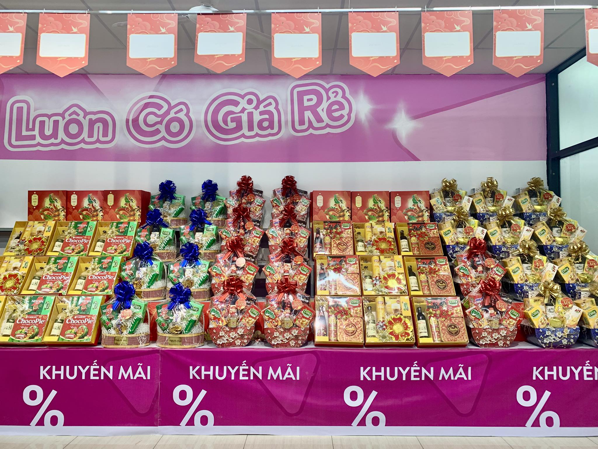 Giỏ quà tết tại Happy True Mart